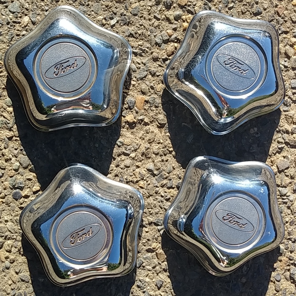 Ford Hubcaps, Silver